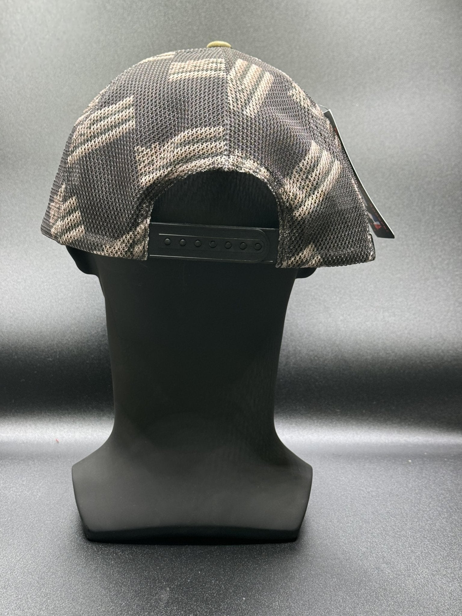 N.B.A Trucker Hat (Camo/RWB) - LOCKJAWLEMONPEEL